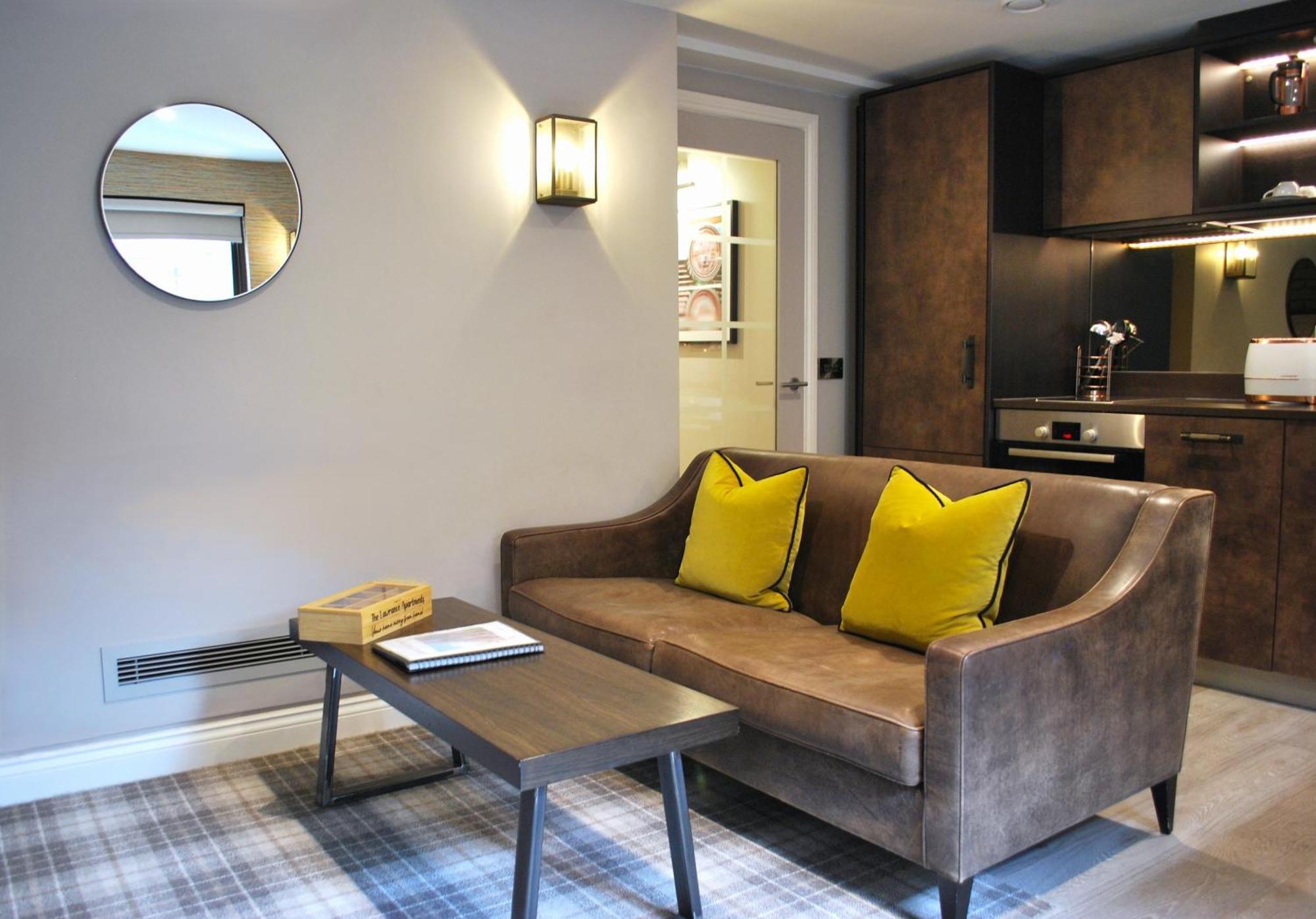 The Lawrance Luxury Aparthotel - Йорк Экстерьер фото