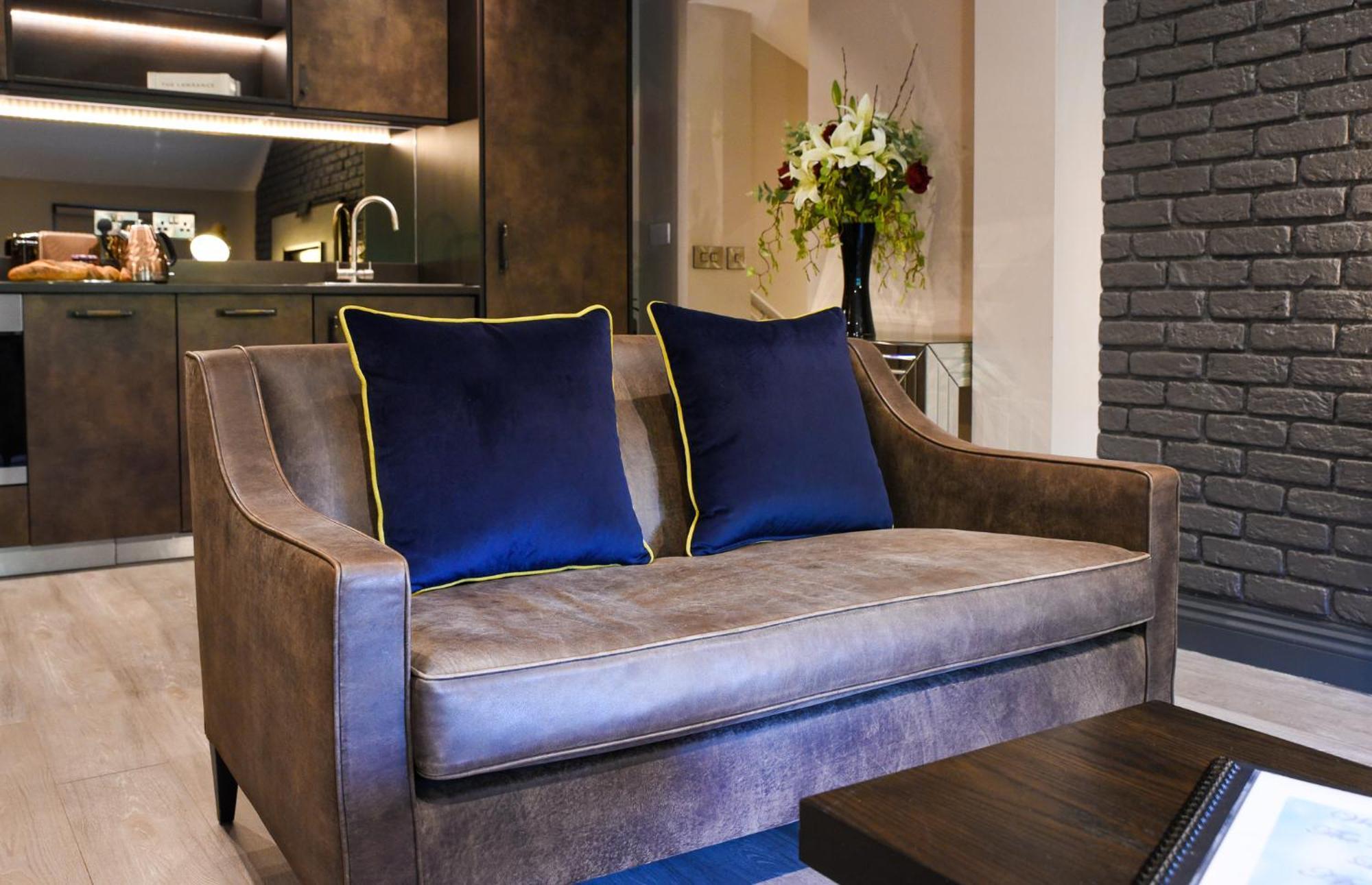 The Lawrance Luxury Aparthotel - Йорк Экстерьер фото