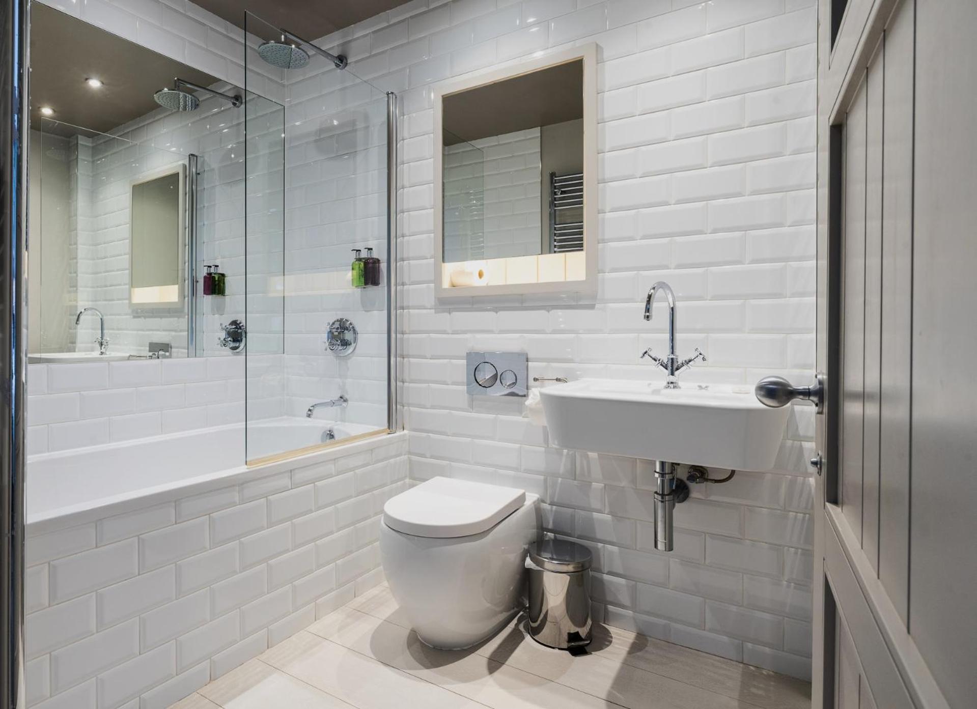 The Lawrance Luxury Aparthotel - Йорк Экстерьер фото
